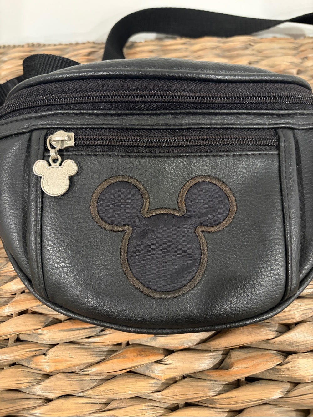 Disney Size OS Black Mickey Mouse Faux Leather Fanny Pack Waist Bag Pouch